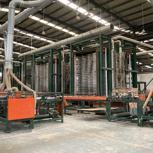  Linha de produ&ccedil;&atilde;o de madeira compensada